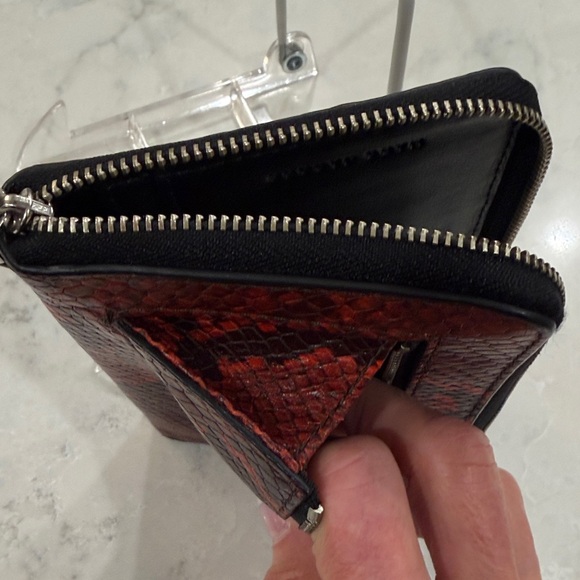Marc Jacobs Red and Black Snake Print Wallet - Picture 12 of 12